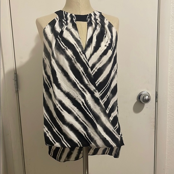 Kenneth Cole Monochrome Patterned Blouse - Picture 1 of 4